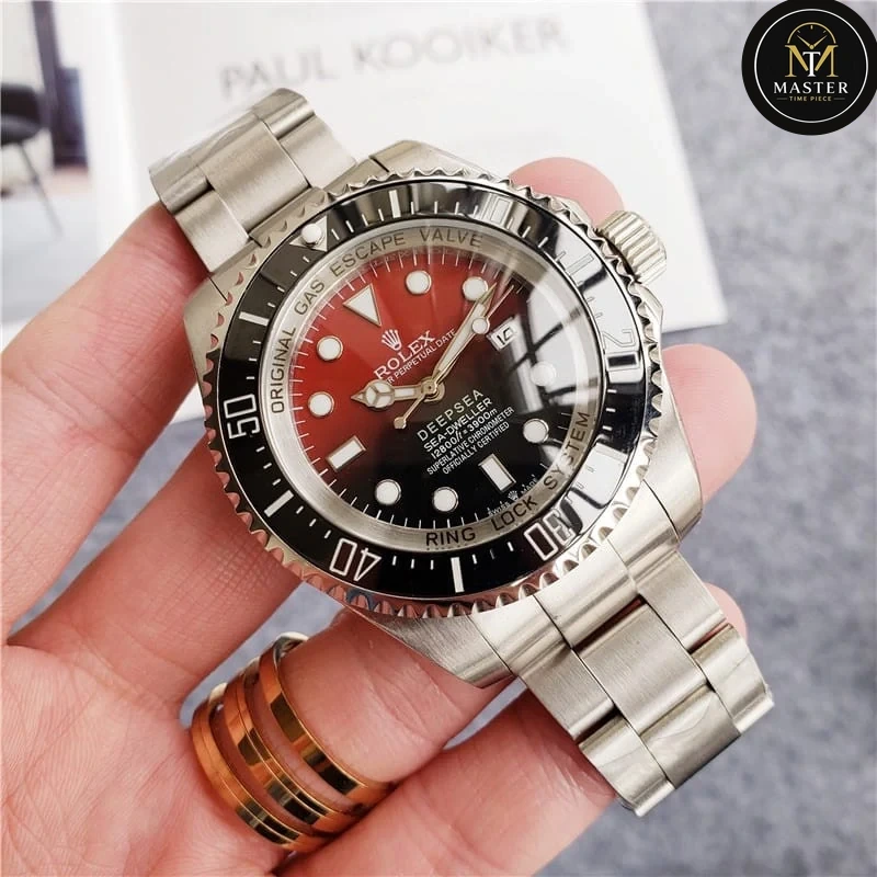 Sea-Dweller Deepsea Red & Black Automatic -44mm vue 2