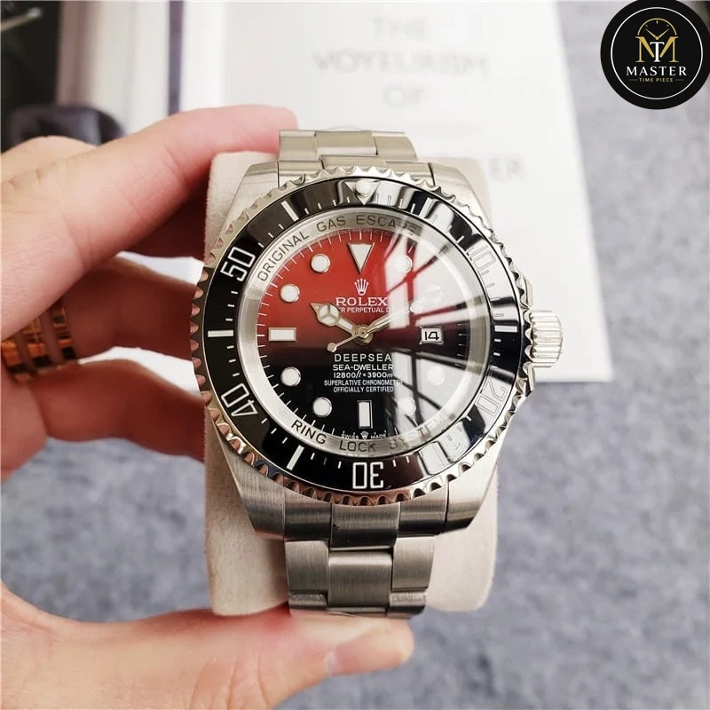 Sea-Dweller Deepsea Red & Black Automatic -44mm vue 3