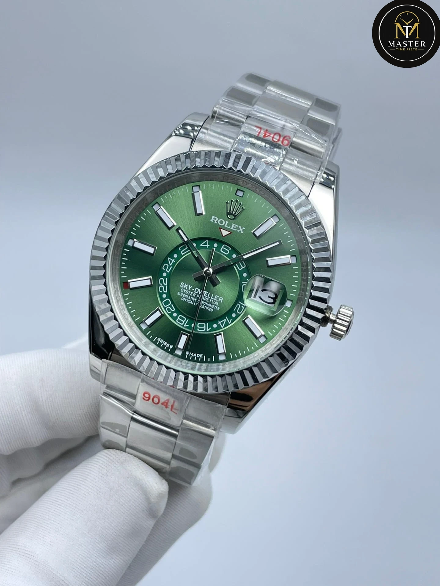 Sky dweller Green Dial Automatic –42mm vue 5