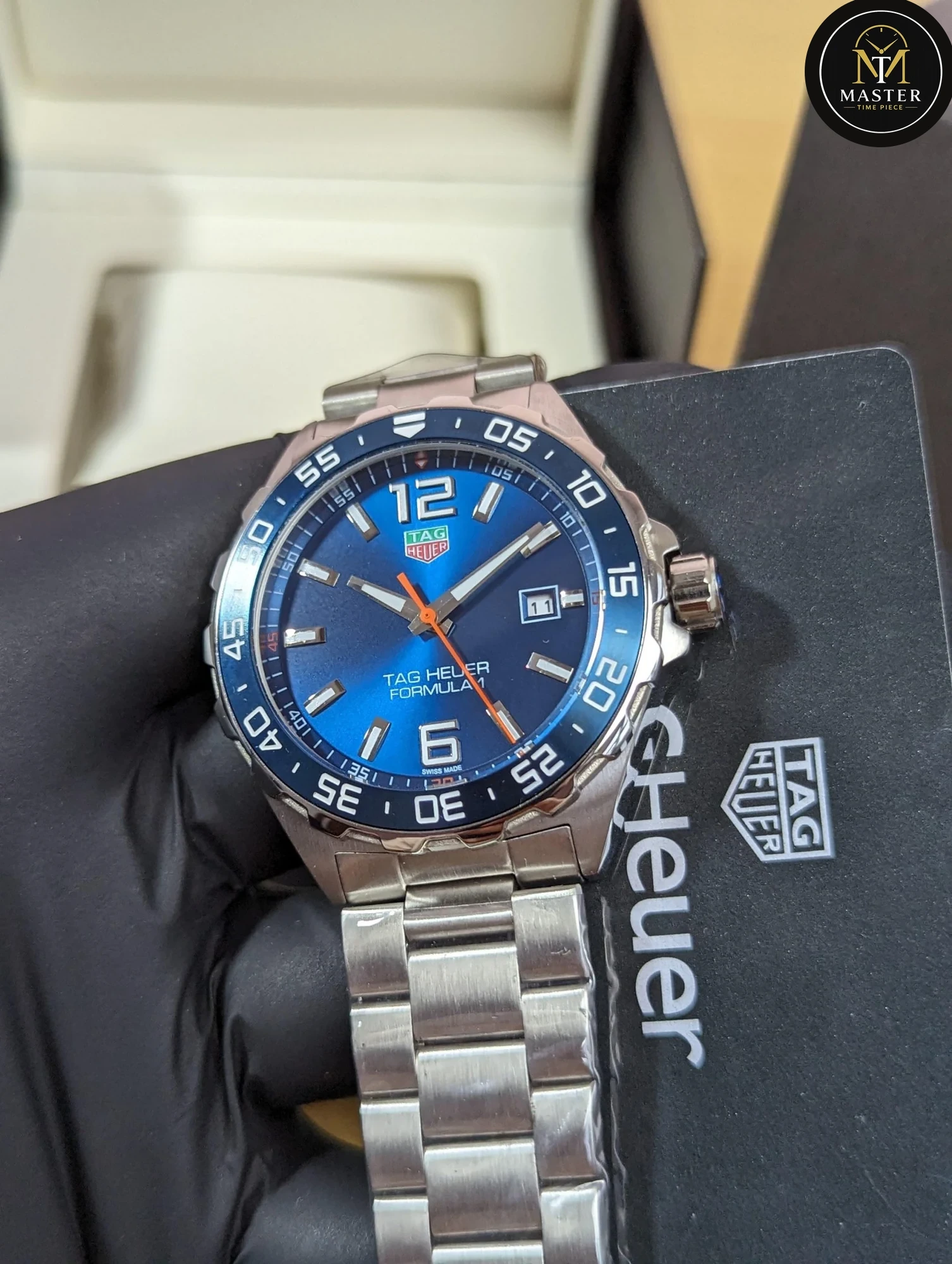 Blue dial Automatic- 42mm vue 2