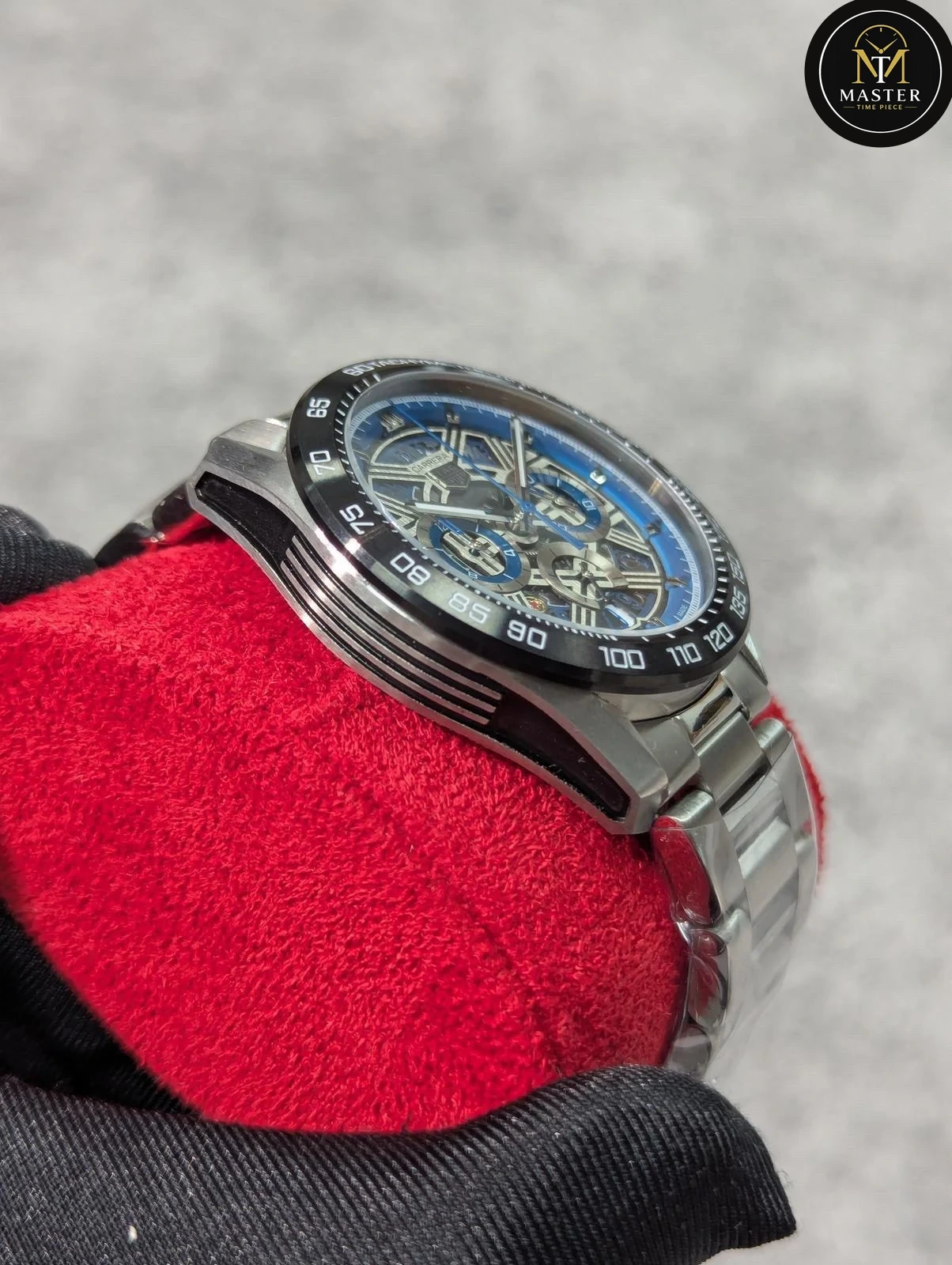 F1 Chronograph- 44mm vue 3