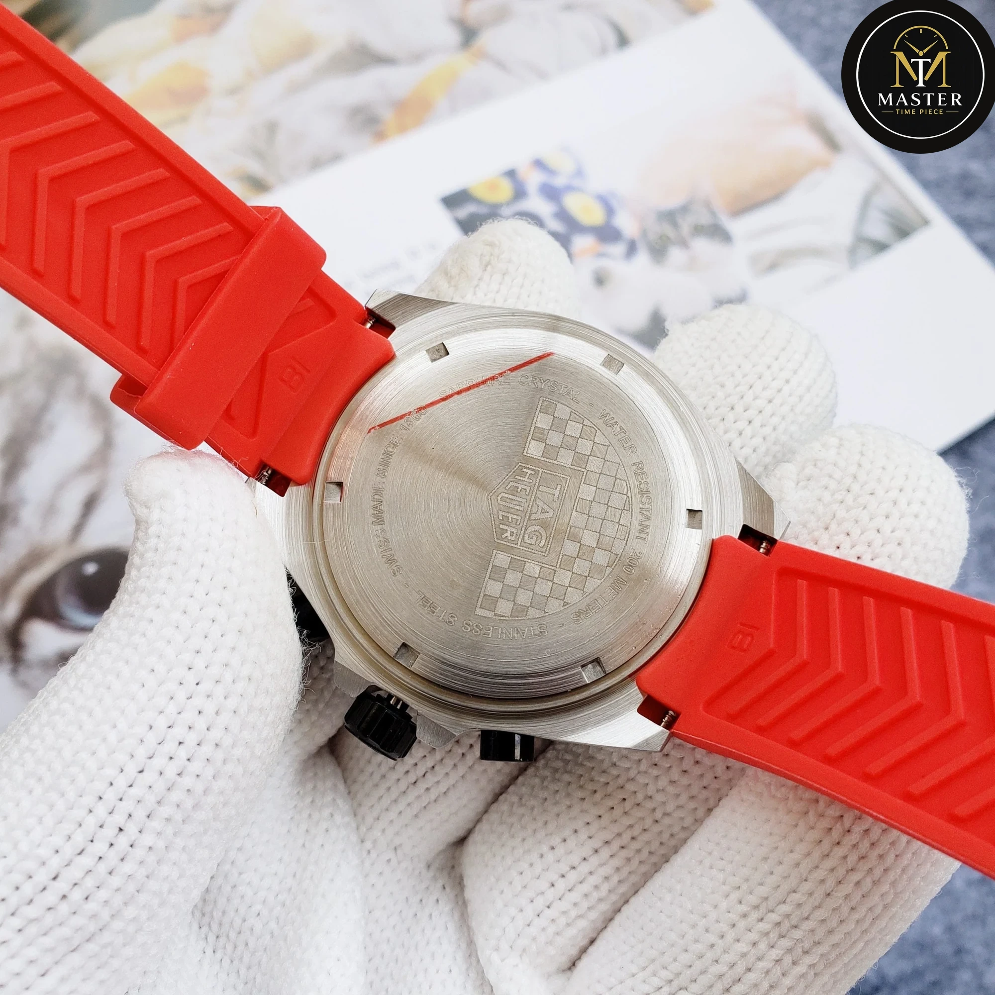 F1 Red Rubber Strap Chronograph- 43mm vue 3