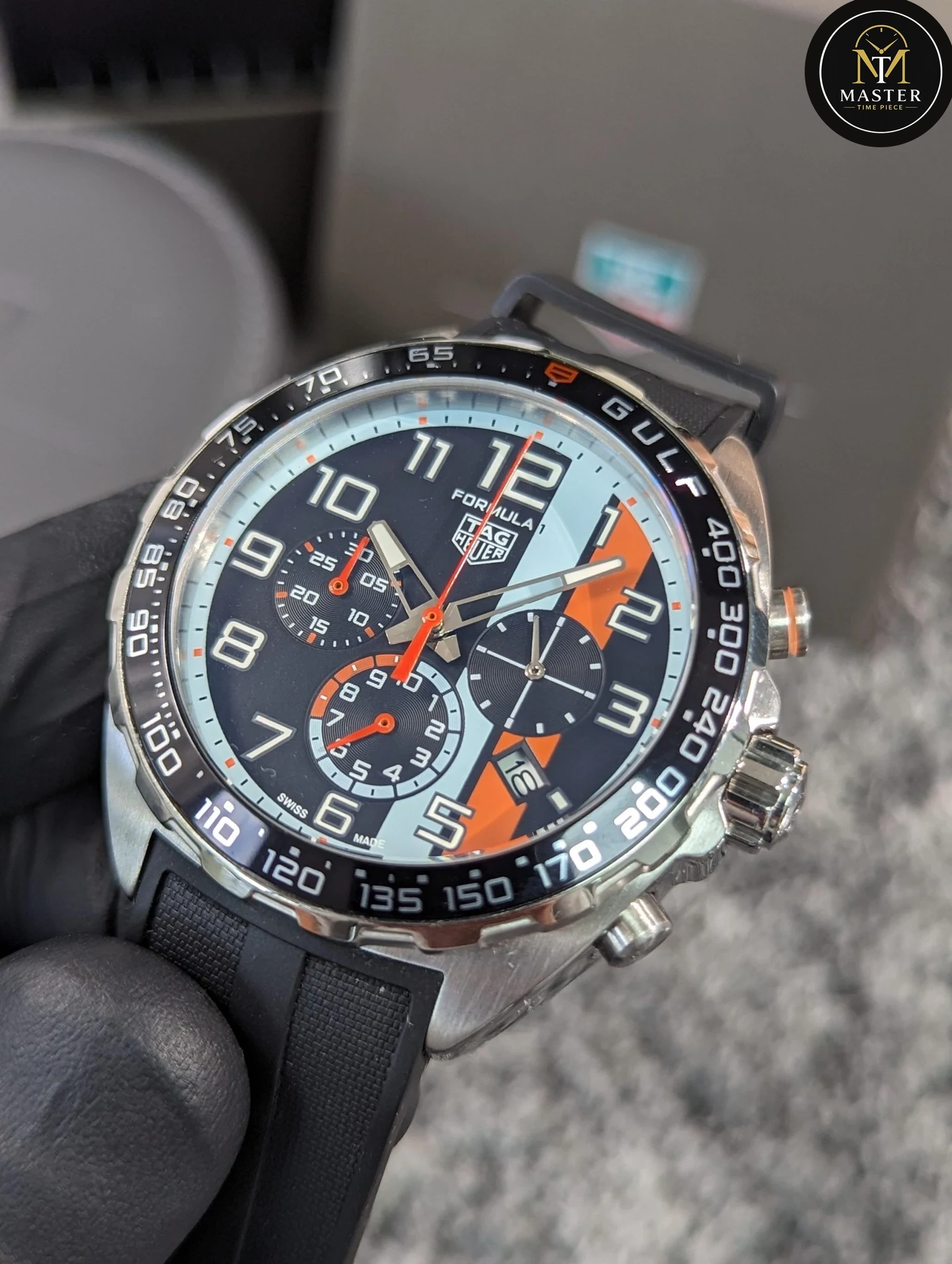 F1 rubber strap Chronograph- 43mm vue 2