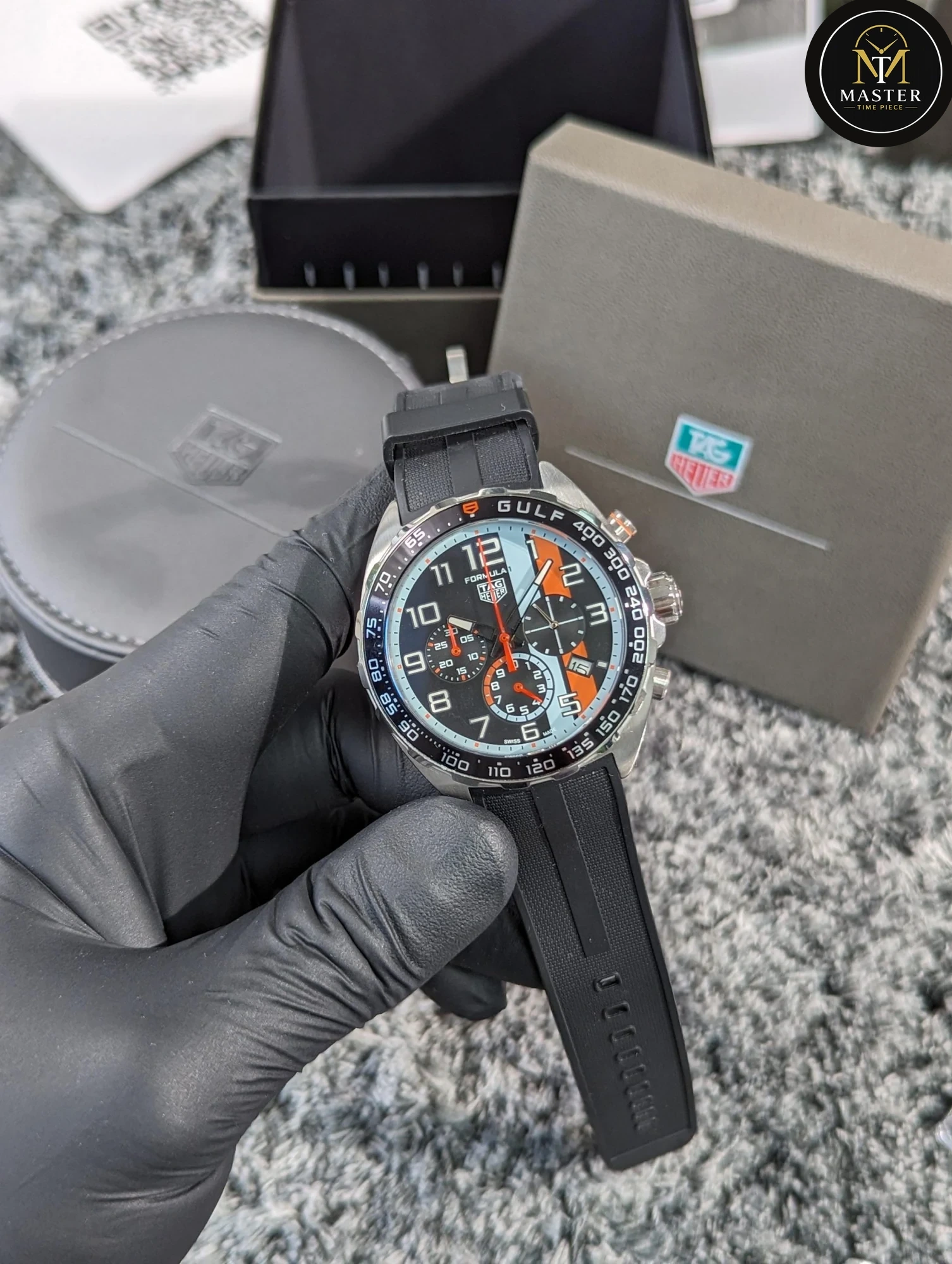 F1 rubber strap Chronograph- 43mm vue 3