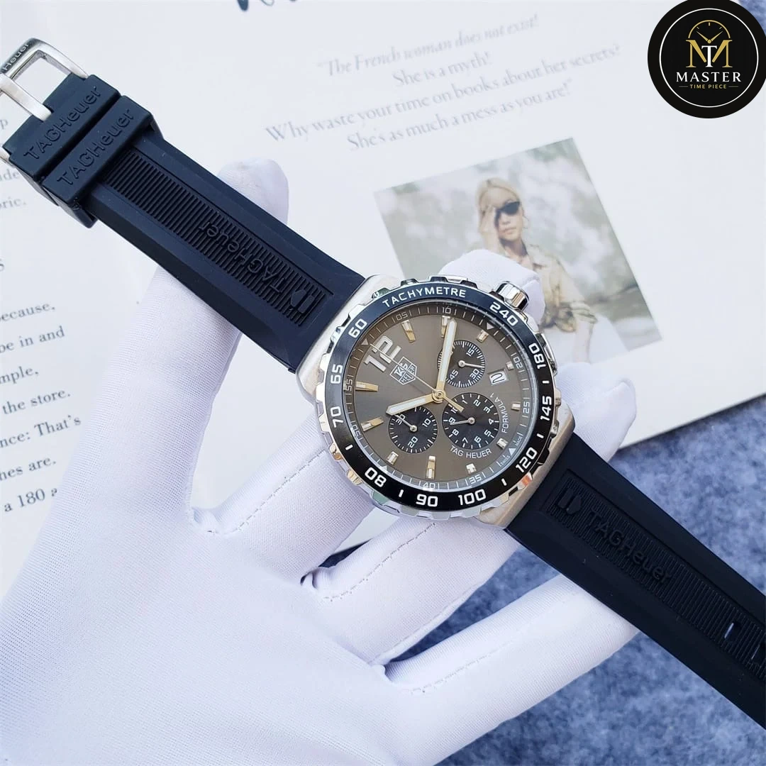 Rubber Strap F1 Chronograph- 42mm vue 3