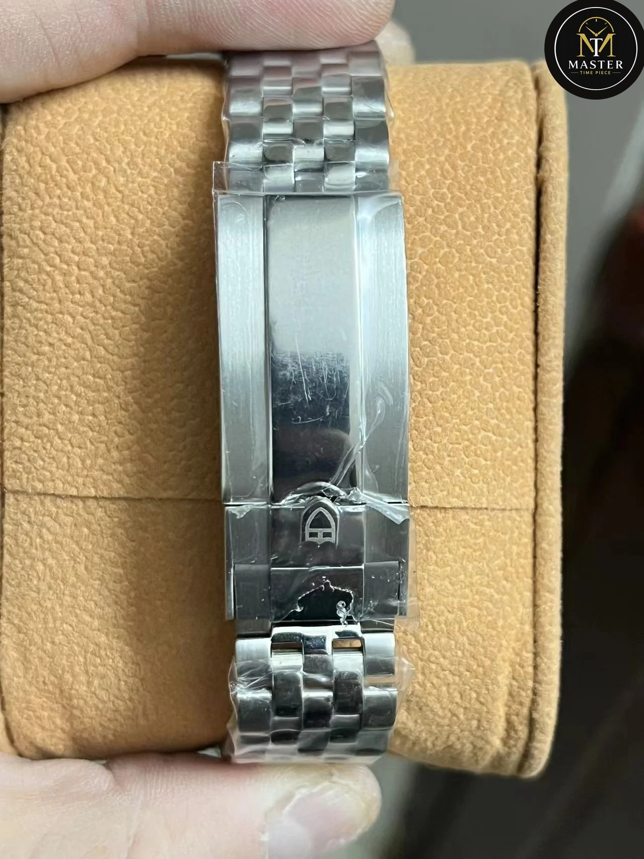 Black Bay 41mm Master Chronometer vue 5