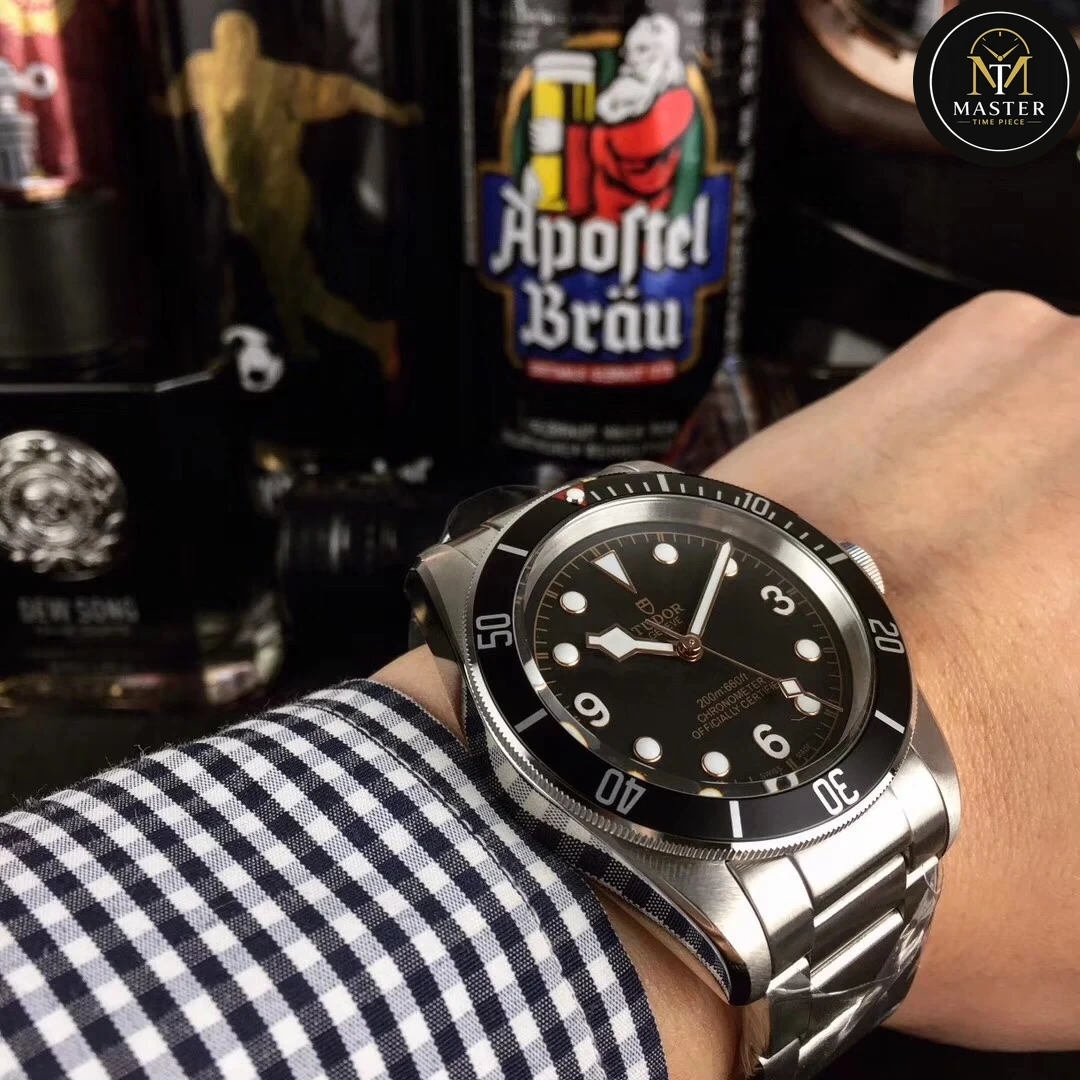 black bay Automatic- 41mm vue 3