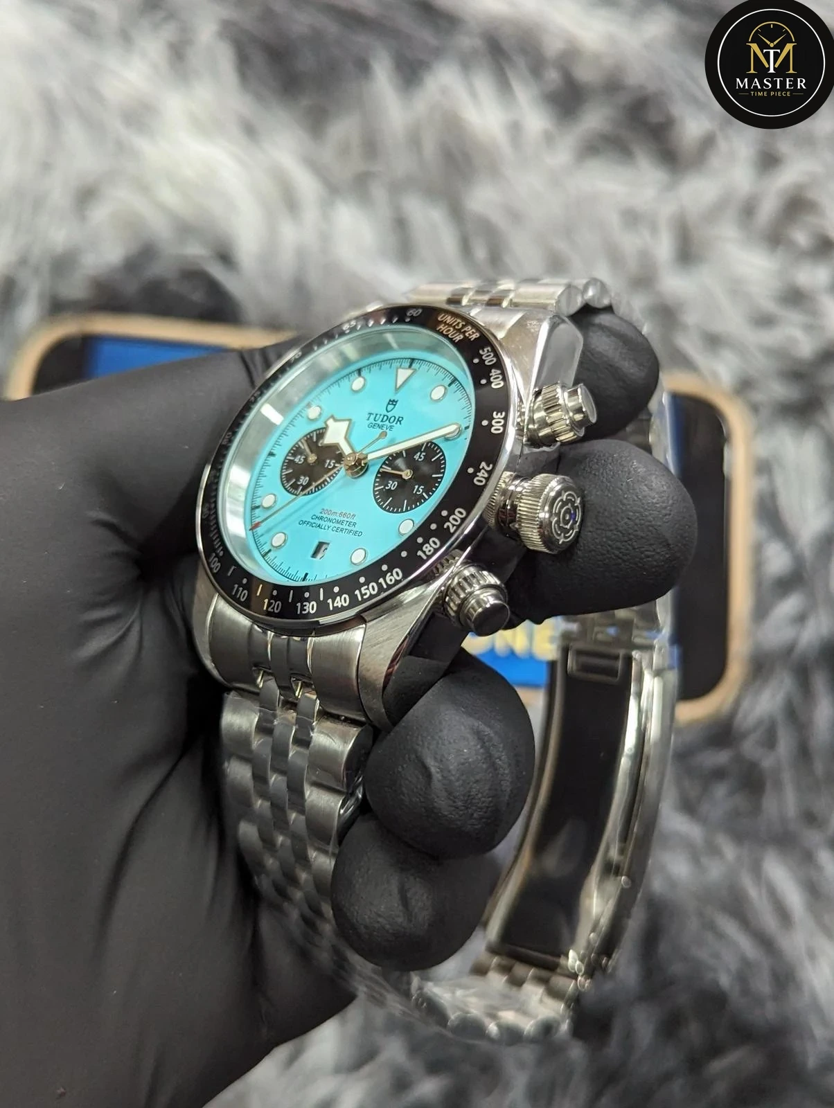 Black Bay Automatic Movement- 41MM vue 2