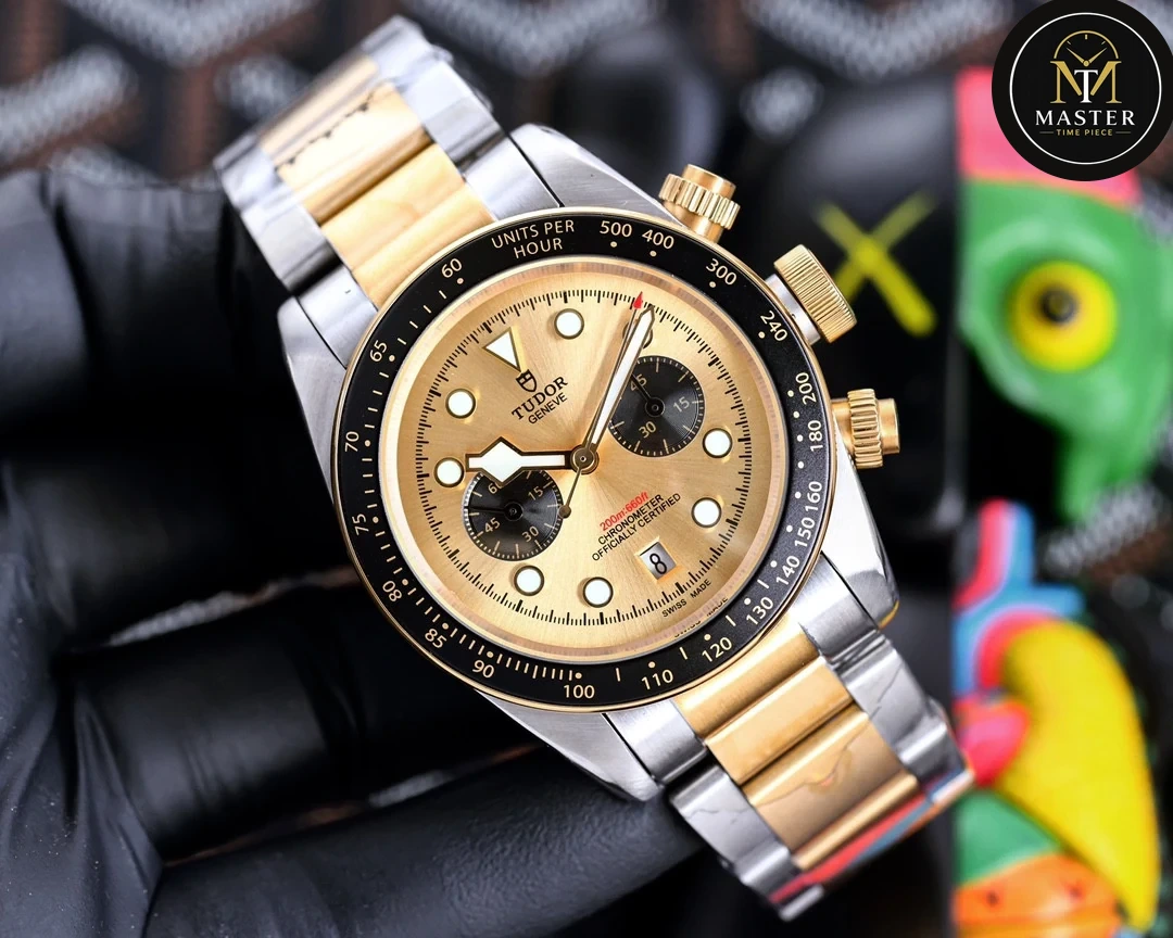 Black Bay Gold Dial Automatic- 41mm vue 3