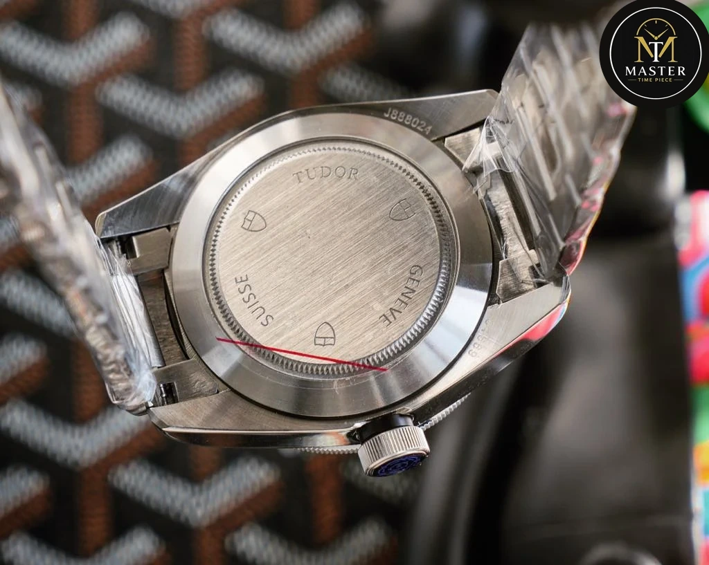 Black Dial Automatic- 41mm vue 4