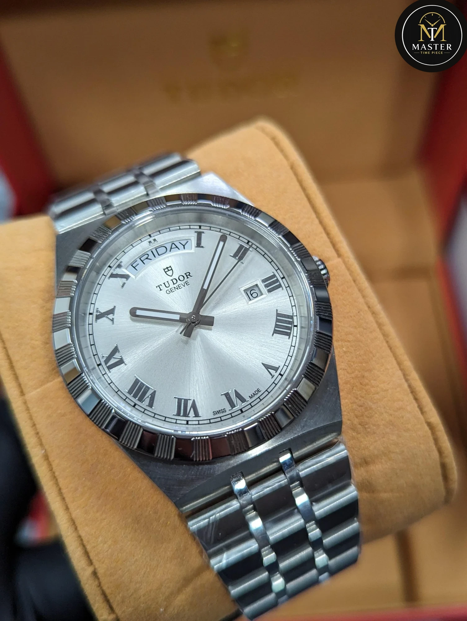 Royal Automatic Movement -41MM vue 3